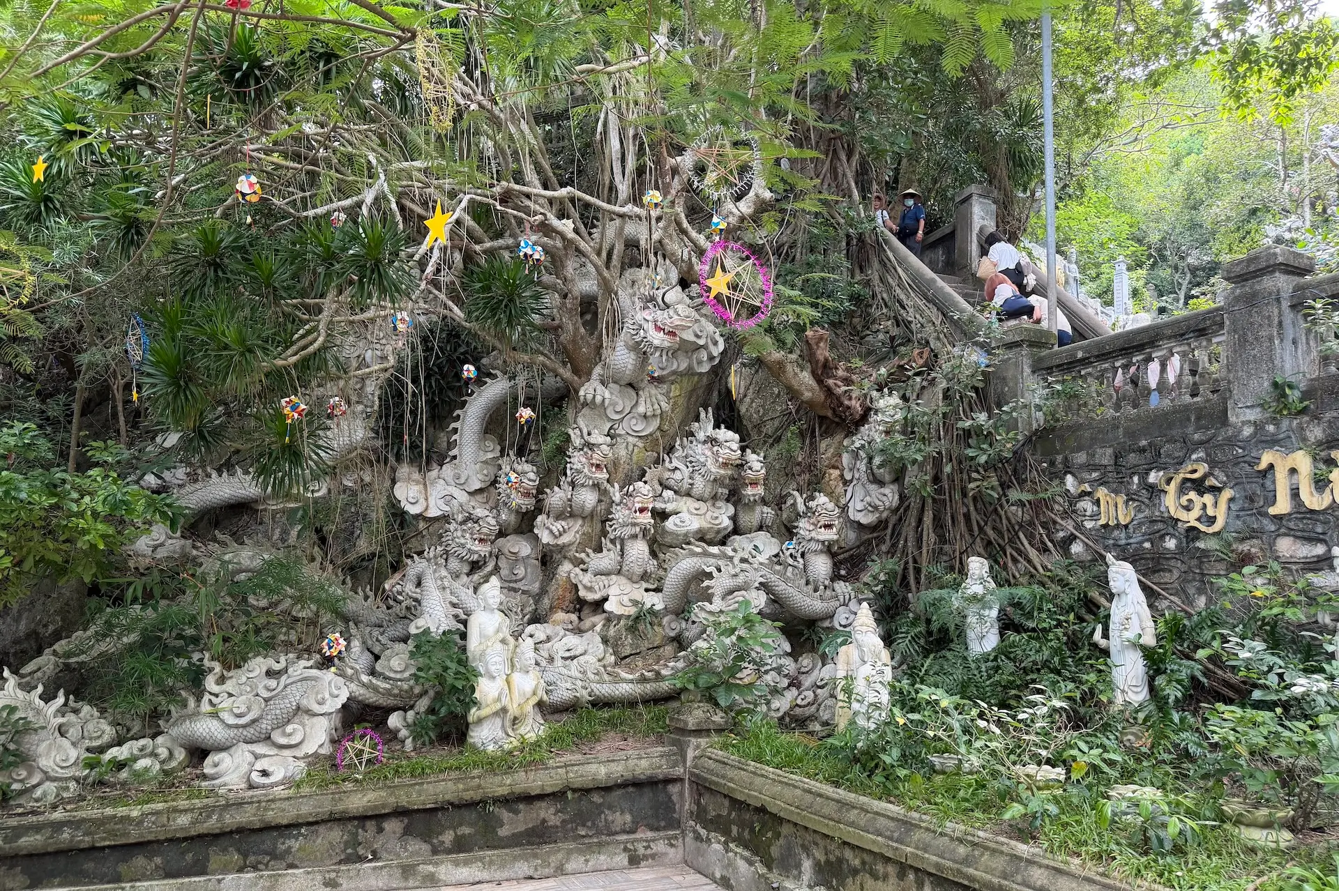 Vietnam travel guide — landscapes, culture, and modern connectivity